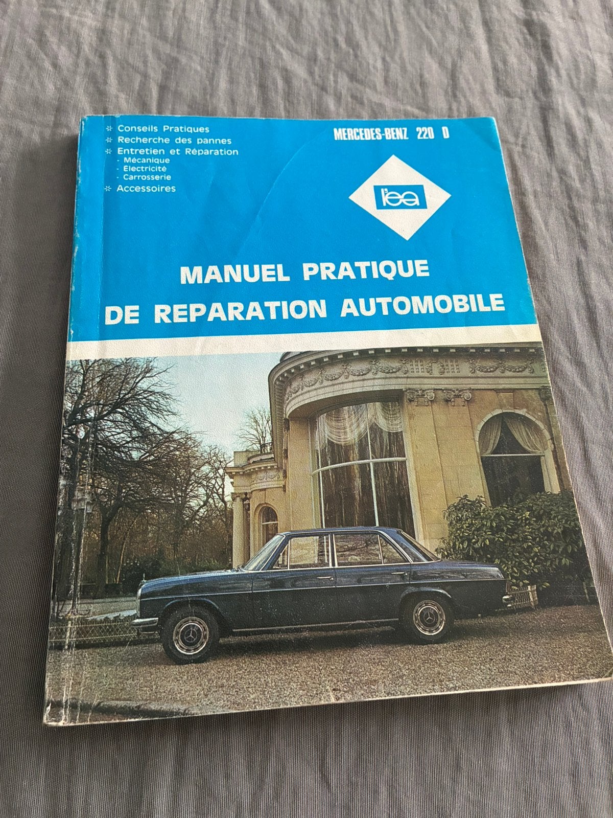 revue technique Mercedes w115 bar 8 220d, Enlèvement