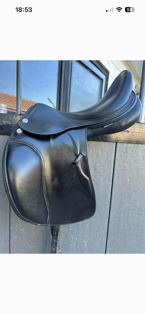 Dressuurzadel prestige, Ophalen, Zo goed als nieuw