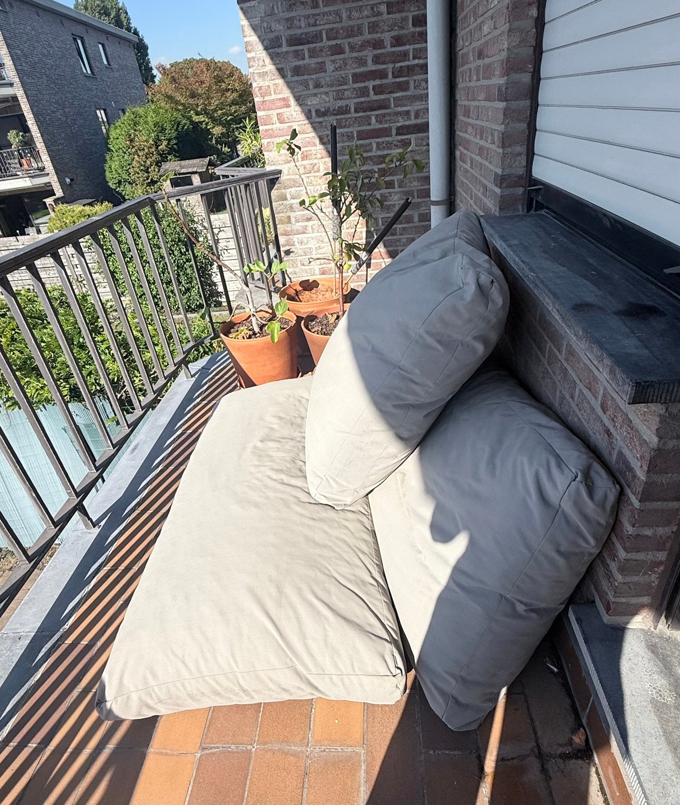 Kwalitatieve maatkussens grijs waterdicht wasbaar als nieuw., Tuin en Terras, Ophalen, Zo goed als nieuw