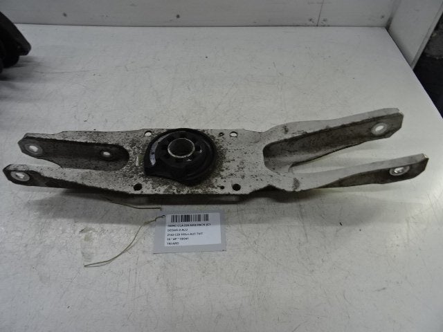 BRAS DE SUSPENSION ARRIÈRE DROIT Mercedes-Benz CLA (117.3), Mercedes-Benz, Mevr. I. Hauben, Utilisé, Rue de l'Espoir 34 34
4030  GRIVEGNÉE, BE
