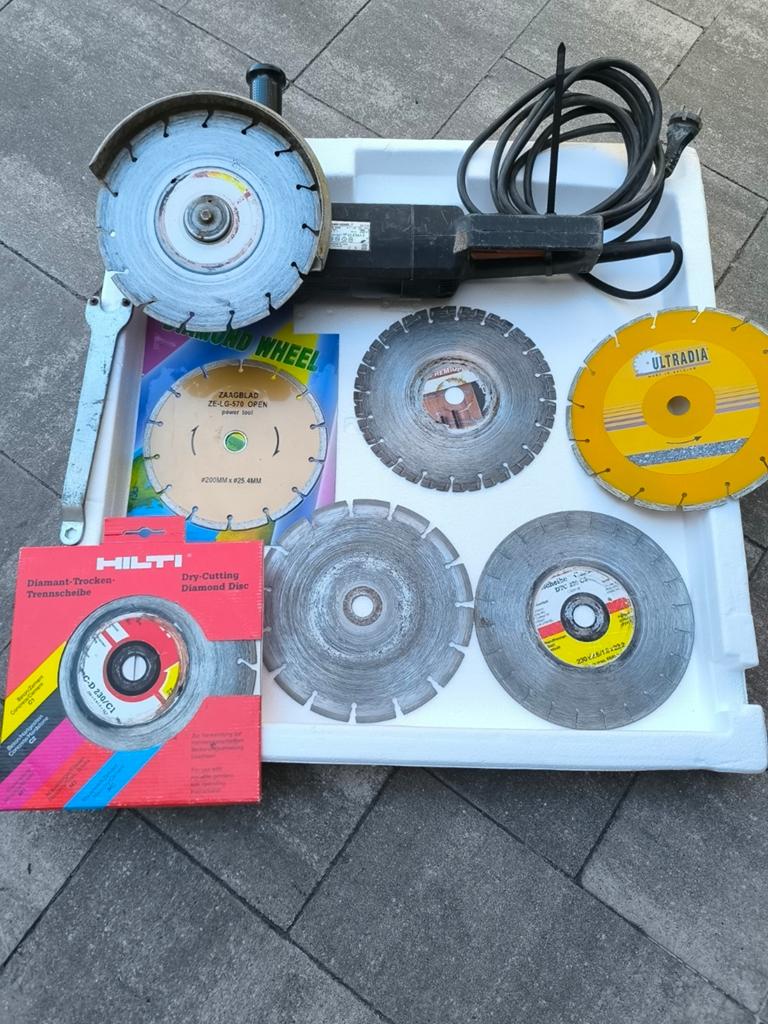 Slijpschijf 2000watt, Doe-het-zelf en Bouw, Gereedschap | Slijpmachines, Ophalen
