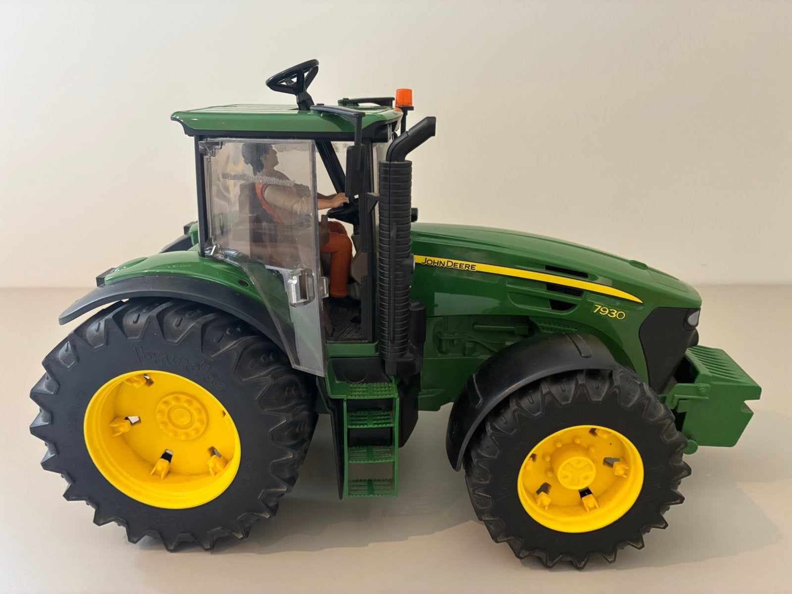BRUDER 3150 - John Deere Traktor, Ophalen, Zo goed als nieuw