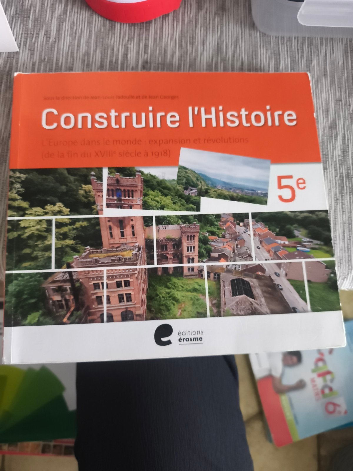 Construire l'histoire 5e, Histoire