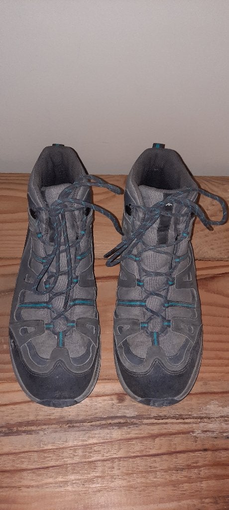 Jolies chaussures de marche taille 43, Enlèvement ou Envoi, Autres couleurs, Porté, Quechua