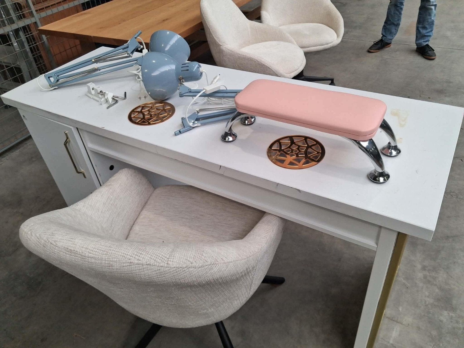 manicure tafel, Ophalen