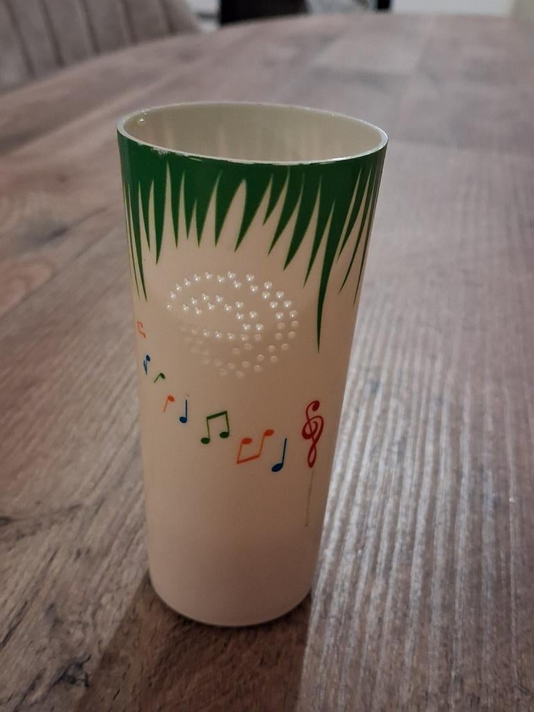 Efteling : muzikale hotelverwelkoming, Verzenden