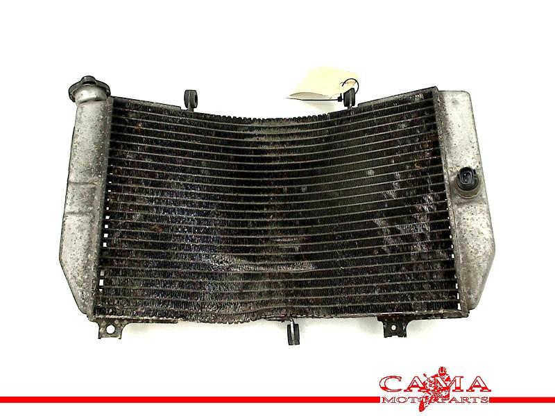 RADIATEUR Suzuki GSX R 750 2000-2003 (GSXR750 K1 / K2 / K3), Dhr. S. di Majo, Gebruikt, Info@cama-motorparts.nl, P.J. Troelstraweg 8 8
3144 CX  MAASSLUIS, NL