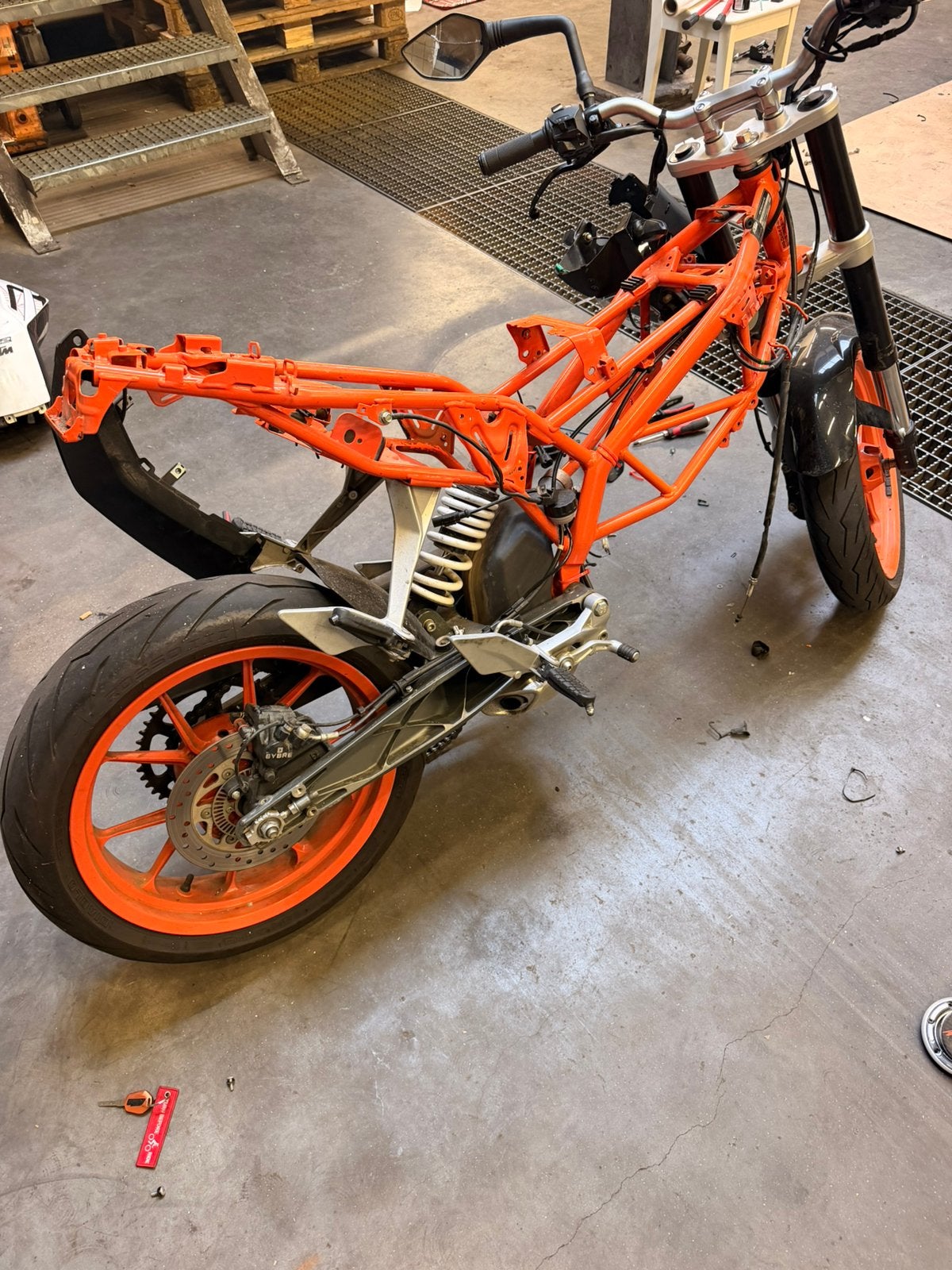 KTM 390 Frame / kader leeg met papieren, Ophalen of Verzenden, Gebruikt, Overige merken