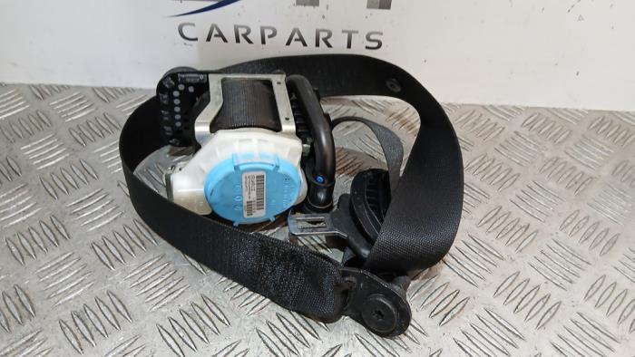 Ceinture de sécurité avant gauche d'un Mercedes CLA, 3 mois de garantie, Utilisé, -, -