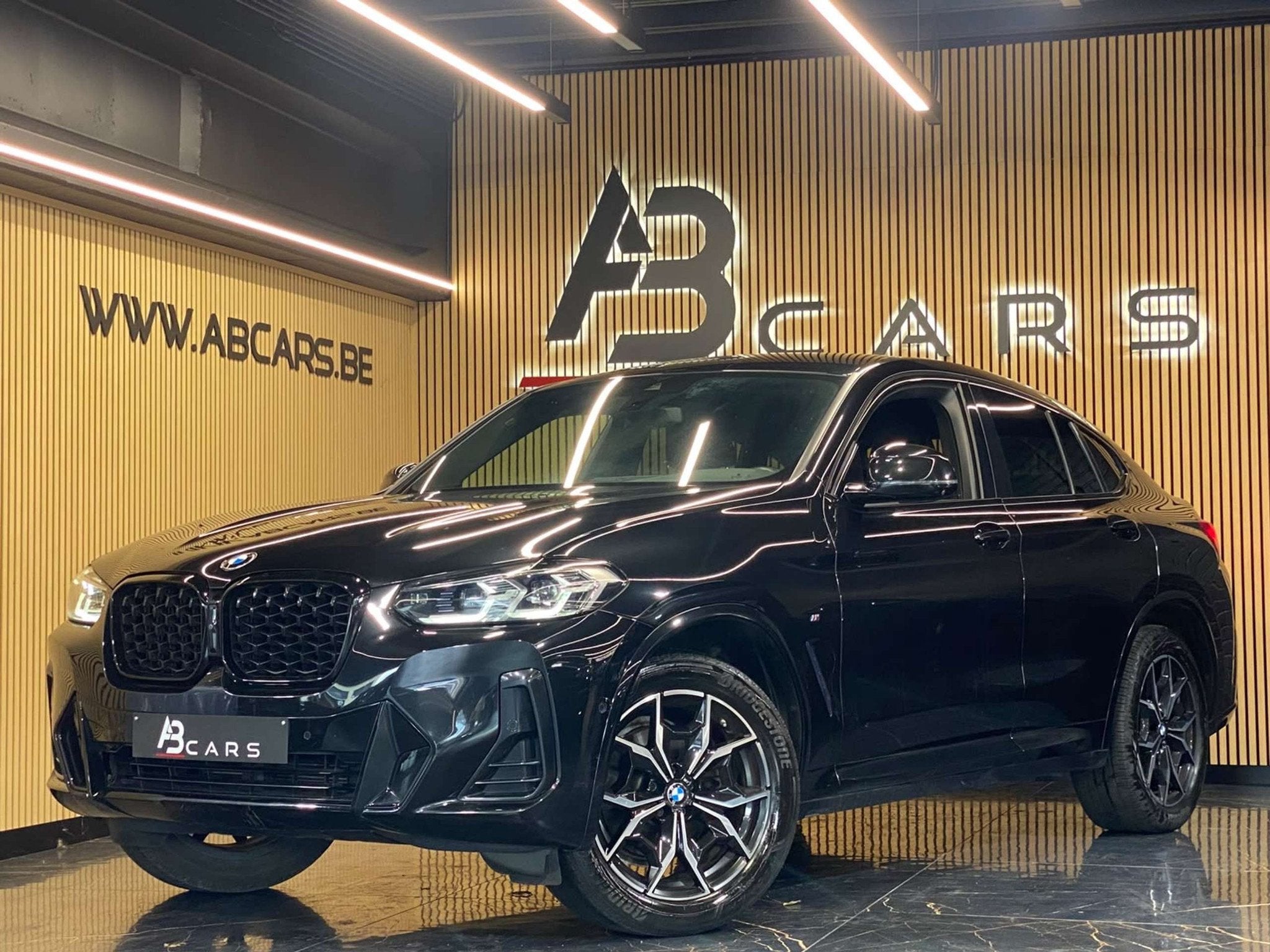 BMW X4 2.0IA XDRIVE20I PACK M * GARANTIE 12 MOIS *, Auto's, BMW, Automaat, 1998 cc, 135 kW, Zwart