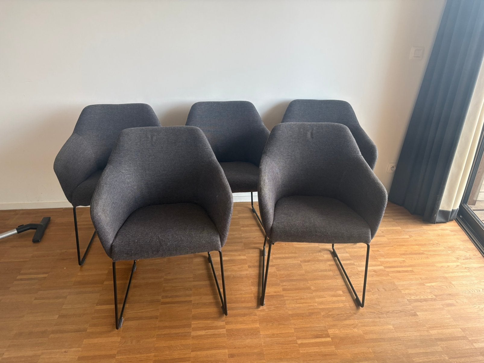 5 chaises de salle à manger Tossberg (Ikea), Comme neuf, Enlèvement, Cinq, Six Chaises ou plus, Métal