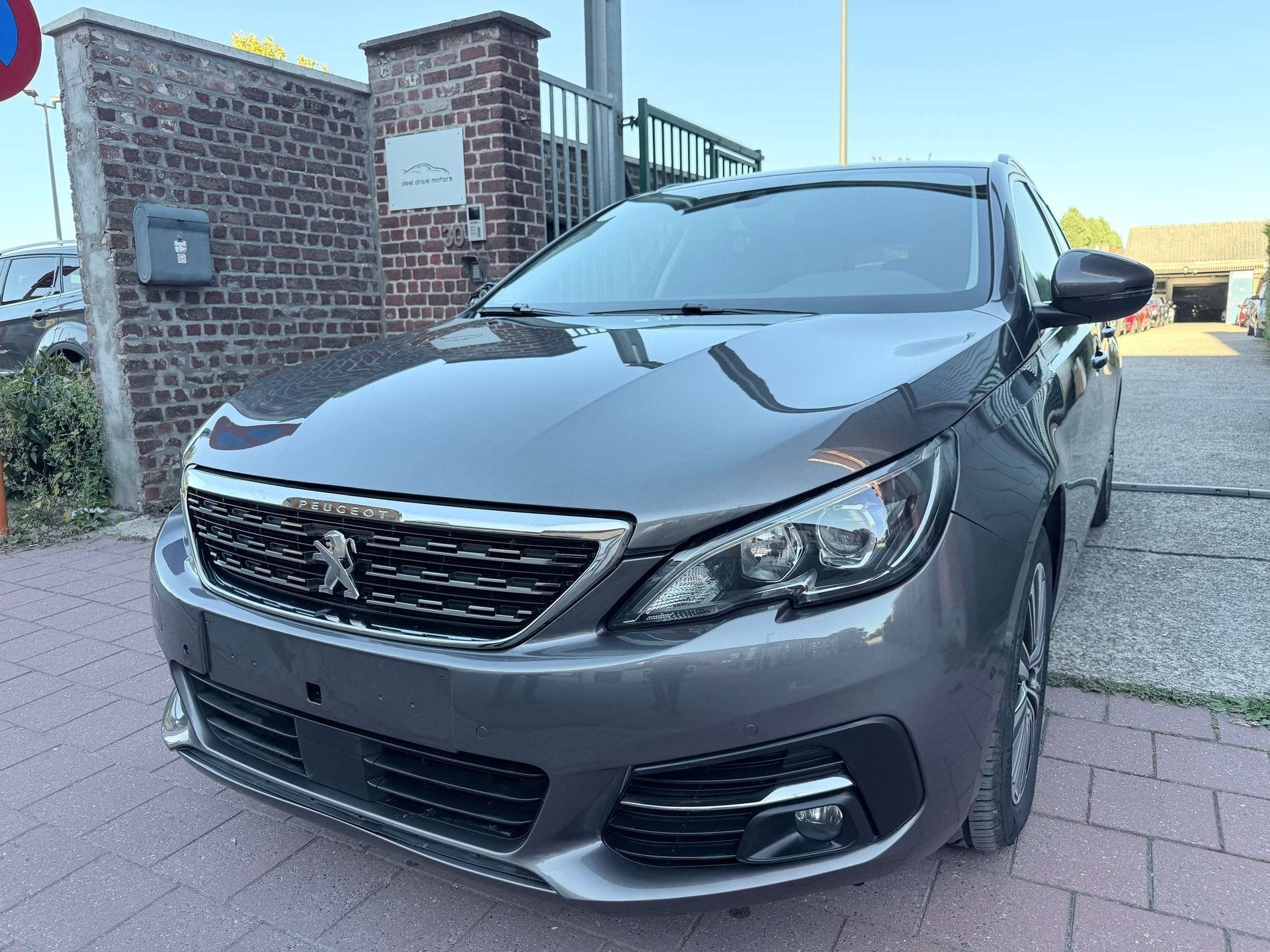 Peugeot 308 SW 1.2 EDITION ALLURE PACK AUTOMAAT | Apple CarP, Achat, Euro 6, Entreprise, https://public.car-pass.be/vhr/86a38f5a-daab-43f3-8d84-873130d31492