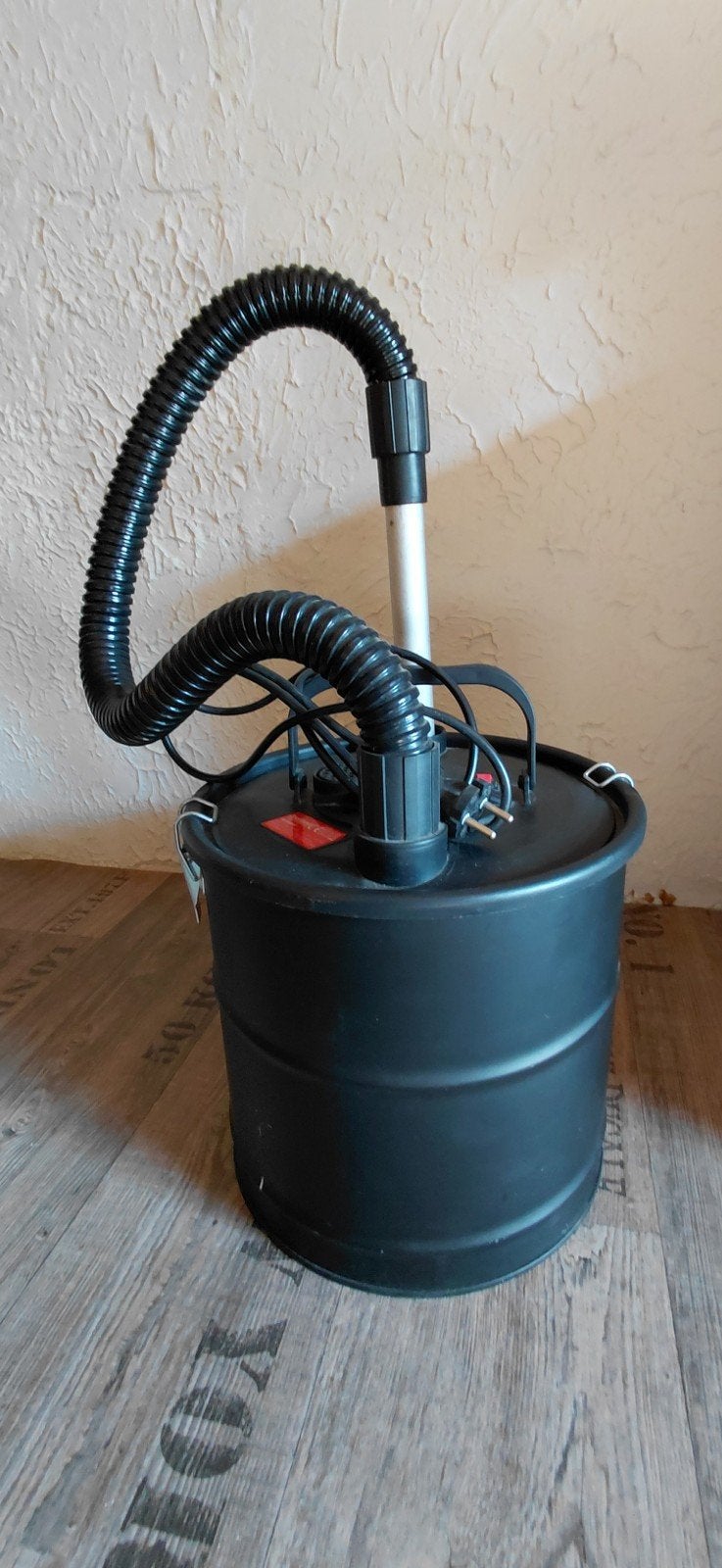 aszuiger, Doe-het-zelf en Bouw, Ophalen