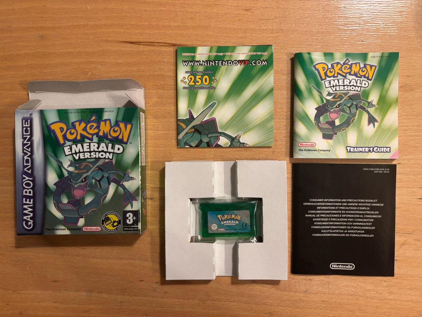 Polémon emerald GBA, Games en Spelcomputers, Ophalen of Verzenden, Zo goed als nieuw