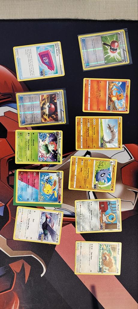 Pokemon GO kaarten + extra, Hobby en Vrije tijd, Verzamelkaartspellen | Pokémon, Ophalen of Verzenden