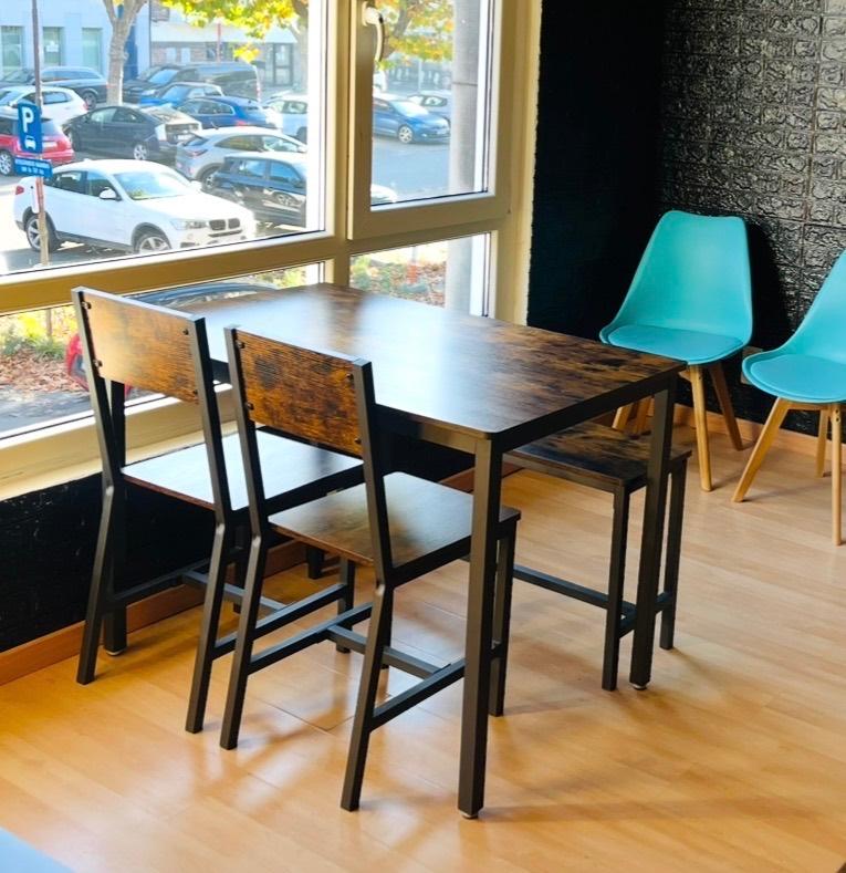 Tafel , stoelen & bankjes, Huis en Inrichting, Tafels | Eettafels, Ophalen, Zo goed als nieuw, Vier personen, Rechthoekig