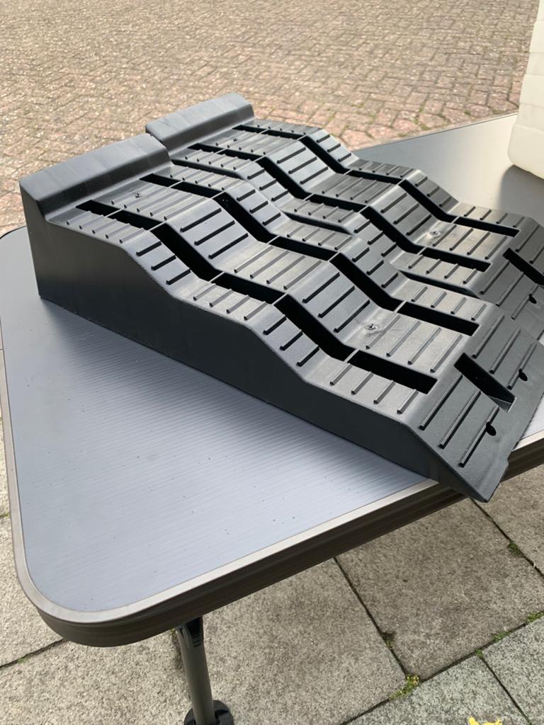 Balanceerwig zwart, Caravans en Kamperen, Ophalen, Gebruikt