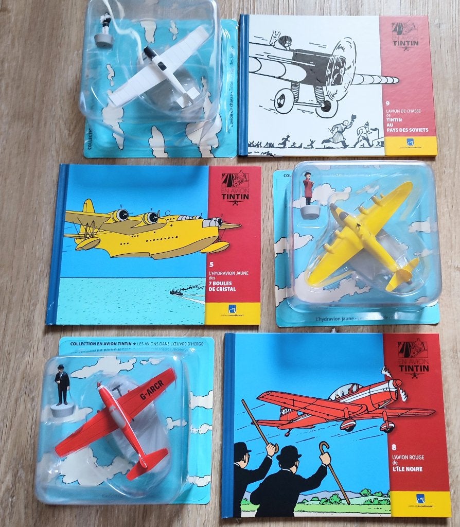 Tintin en avion 5, 8 et 9. Avion, support, figurine, livret, Enlèvement ou Envoi, Tintin, Neuf, Statue ou Figurine