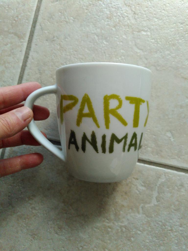 Queens Cheeky mug Jamie Oliver - party animal, Maison & Meubles, Enlèvement, Porcelaine