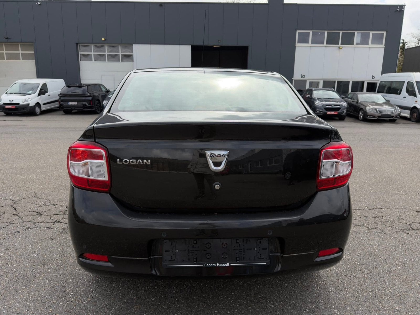 Régulateur de vitesse Navi à essence Dacia Logan 0.9 TCe, 90 kW, Achat, Entreprise, Boîte manuelle