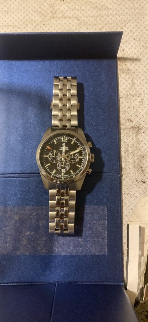 Montre festina timeless chronographe f20742, Montre-bracelet, Autres marques, Enlèvement, Acier
