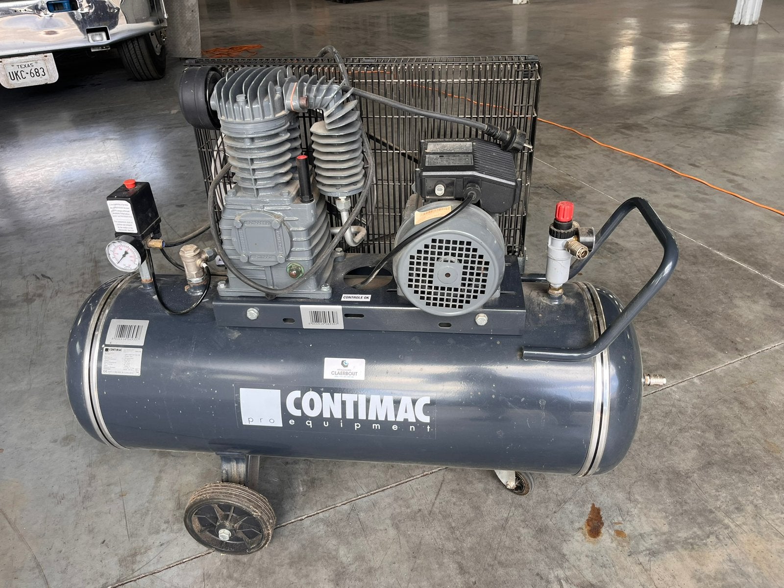 Contimac CM405/10/100 compressor, Doe-het-zelf en Bouw, Ophalen, Zo goed als nieuw