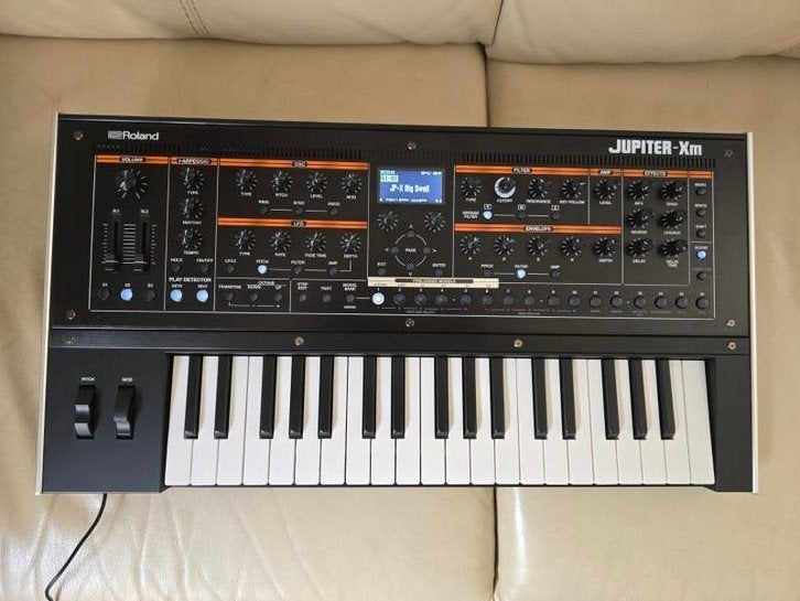 Roland Jupiter Xm, Musique & Instruments, Enlèvement, Roland