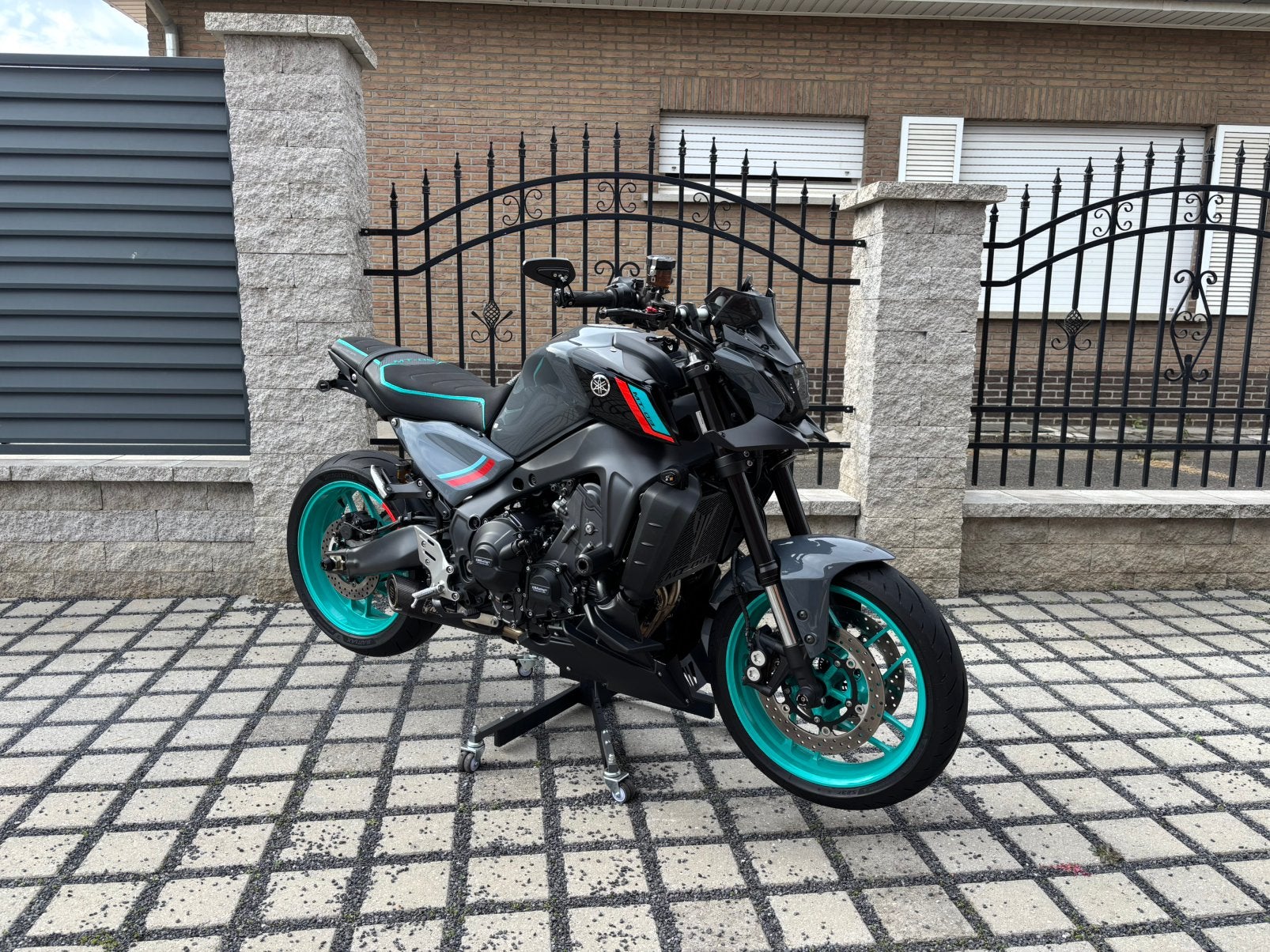 Yamaha MT-09 A2 2023 35kw, 3 cilinders, Particulier, Minimaal motorrijbewijs A2, Handgeschakeld