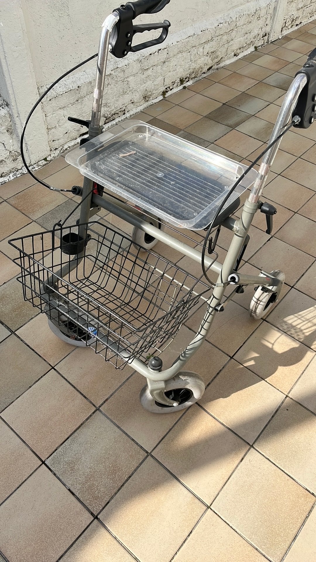 Rollator, Diversen, Ophalen, Lichtgewicht, Zo goed als nieuw