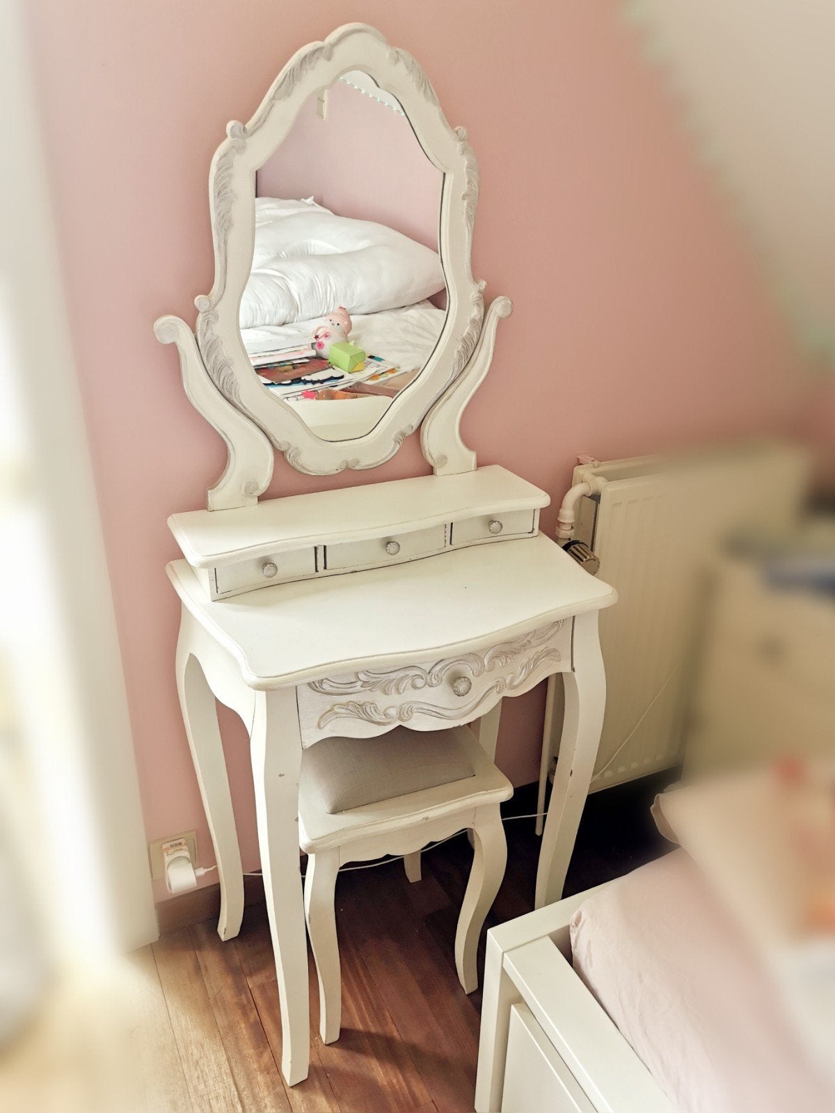Coiffeuse + tabouret, Enlèvement