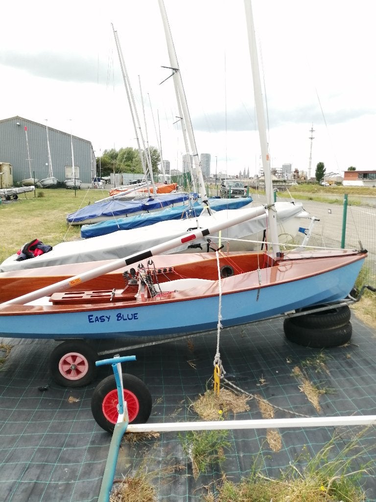 Solo houten zwaardboot, Watersport en Boten, Open zeilboten, Gebruikt, Solo, Overige typen, Hout, Dekzeil, Inclusief zeilen, Roer