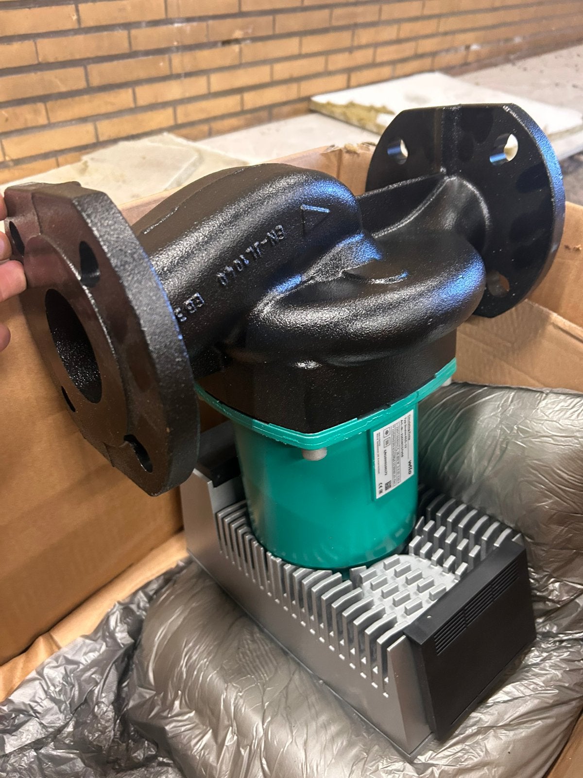 circulateur indust wilo  stratos  neuf 1599 eur, Enlèvement ou Envoi, Comme neuf