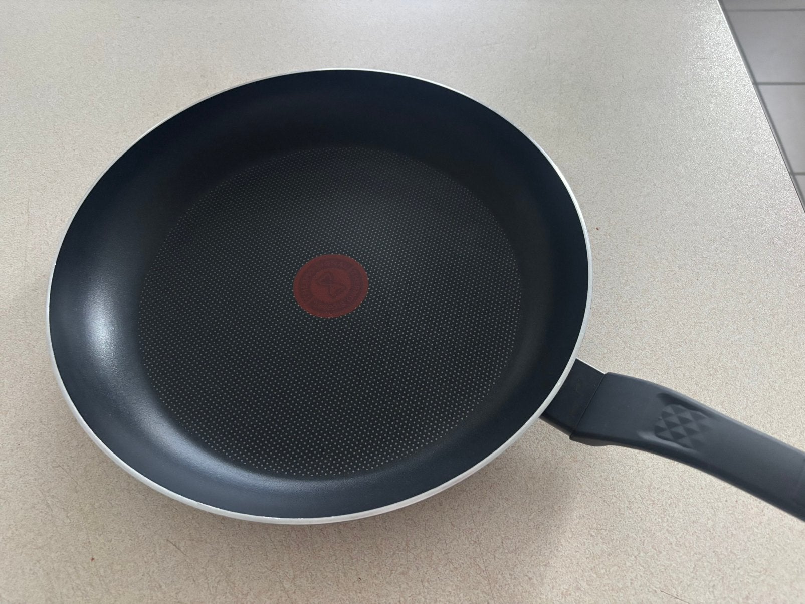 Tefal pan, Huis en Inrichting, Ophalen, Zo goed als nieuw, Tefal
