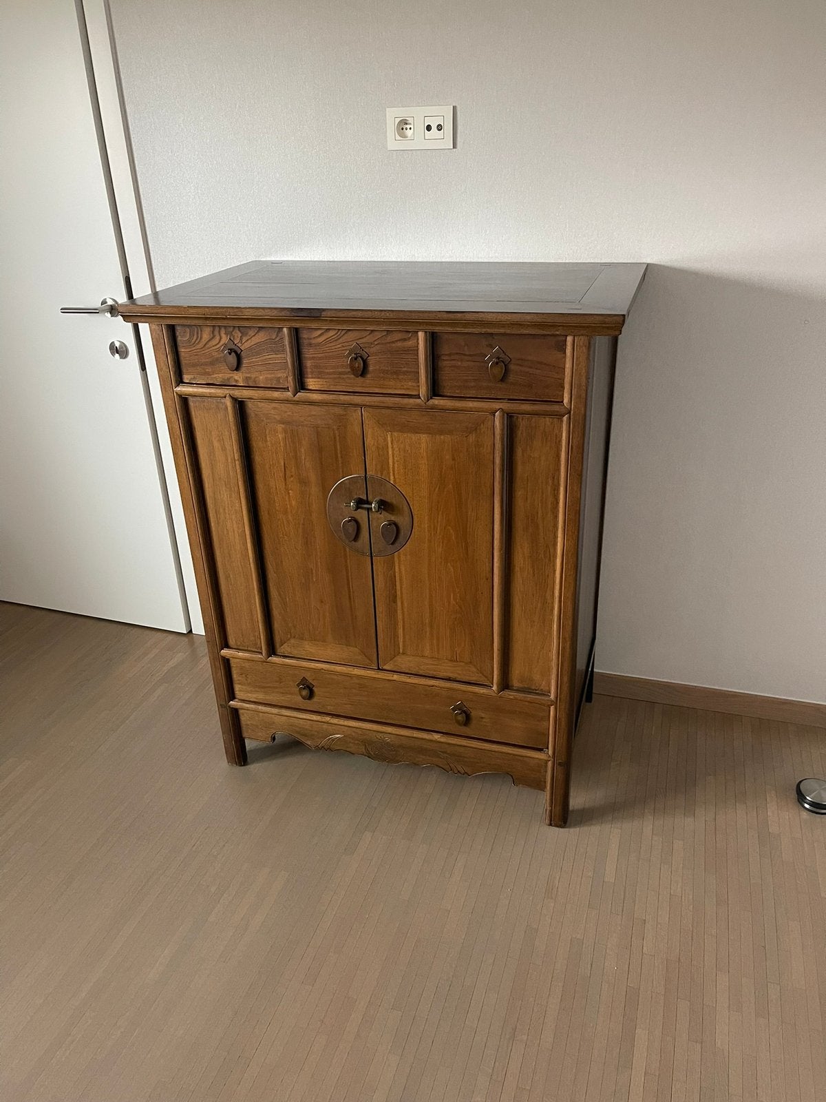 Chinese Kast, Ophalen, Zo goed als nieuw