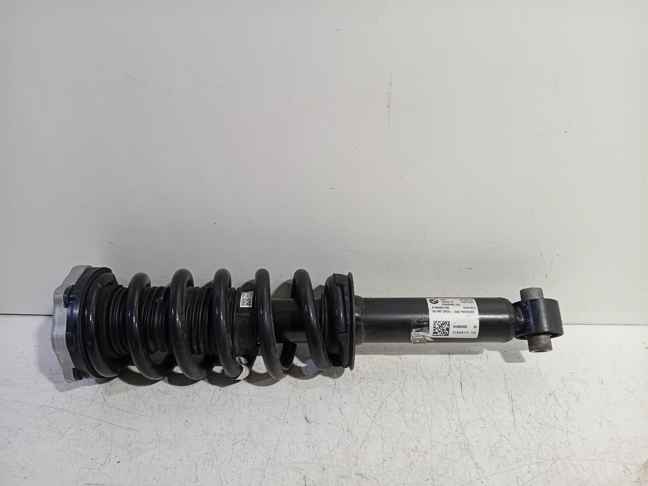 Veerpoot links achter BMW iX, Auto-onderdelen, Onderdelen@venauto.nl, Van der Ven Autorecycling B.V., Gebruikt, Ettenseweg 76, 4706 PB Roosendaal, The Netherlands