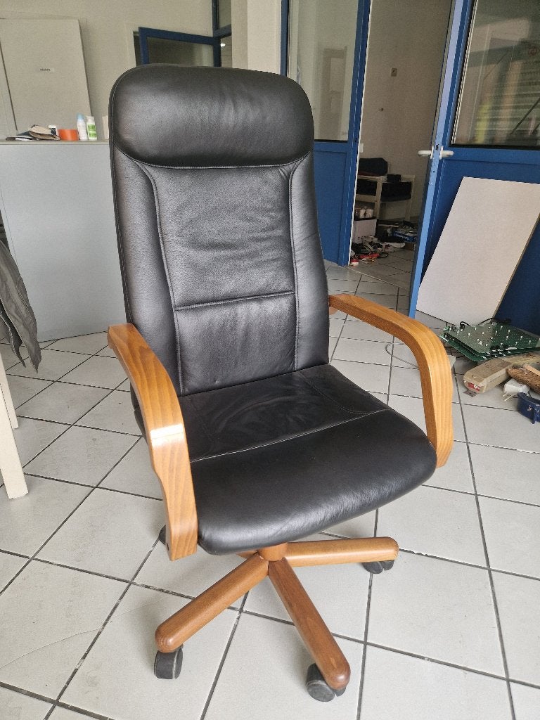 Zwarte leren directiestoel, Enlèvement, Comme neuf, Noir, Chaise de bureau