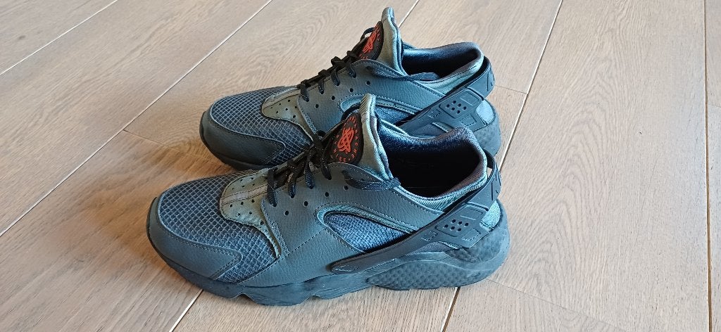 Nike air Huarache, Vêtements | Hommes, Neuf, Enlèvement ou Envoi, Nike, Chaussures de sport