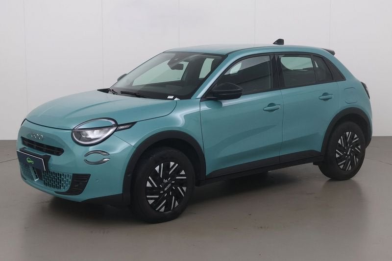 Fiat 600 1.2 hybrid dct 100 AT, 1355 kg, Capteur de lumière, Achat, Euro 6