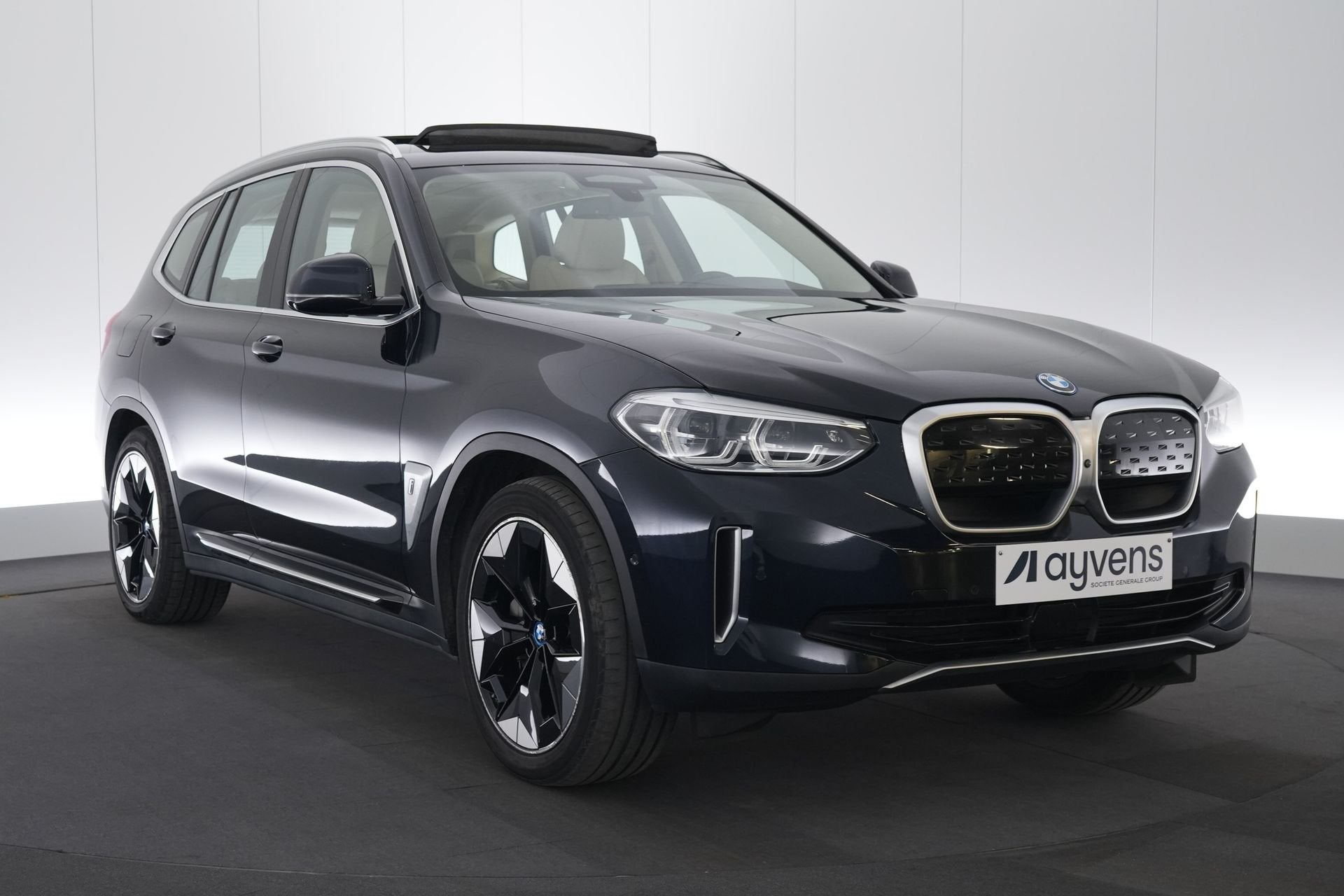 (2AWA722) BMW IX3, Auto's, Automaat, Achterwielaandrijving, Gebruikt, Lichtsensor