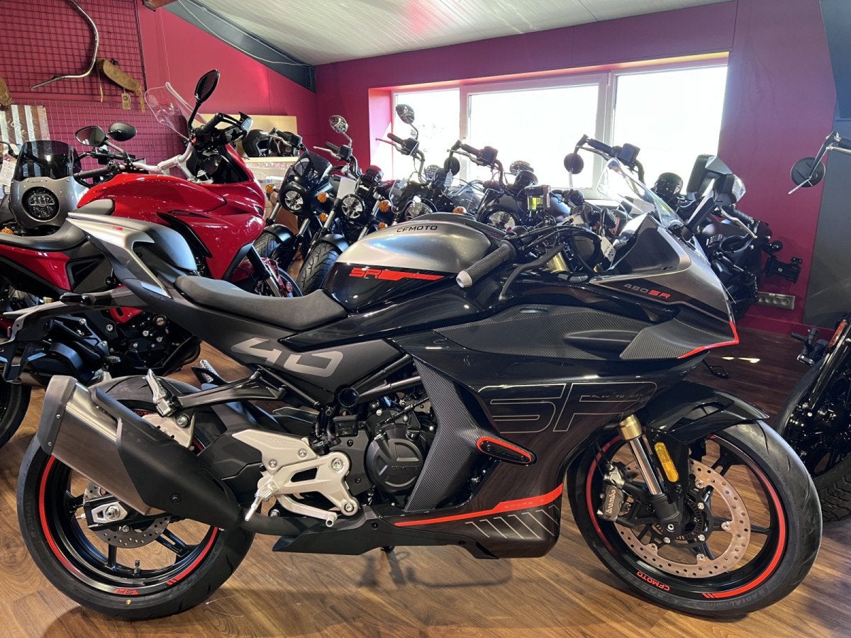 CFMOTO 450 SR, Entreprise, Super Sport, 12 à 35 kW, 450 cm³