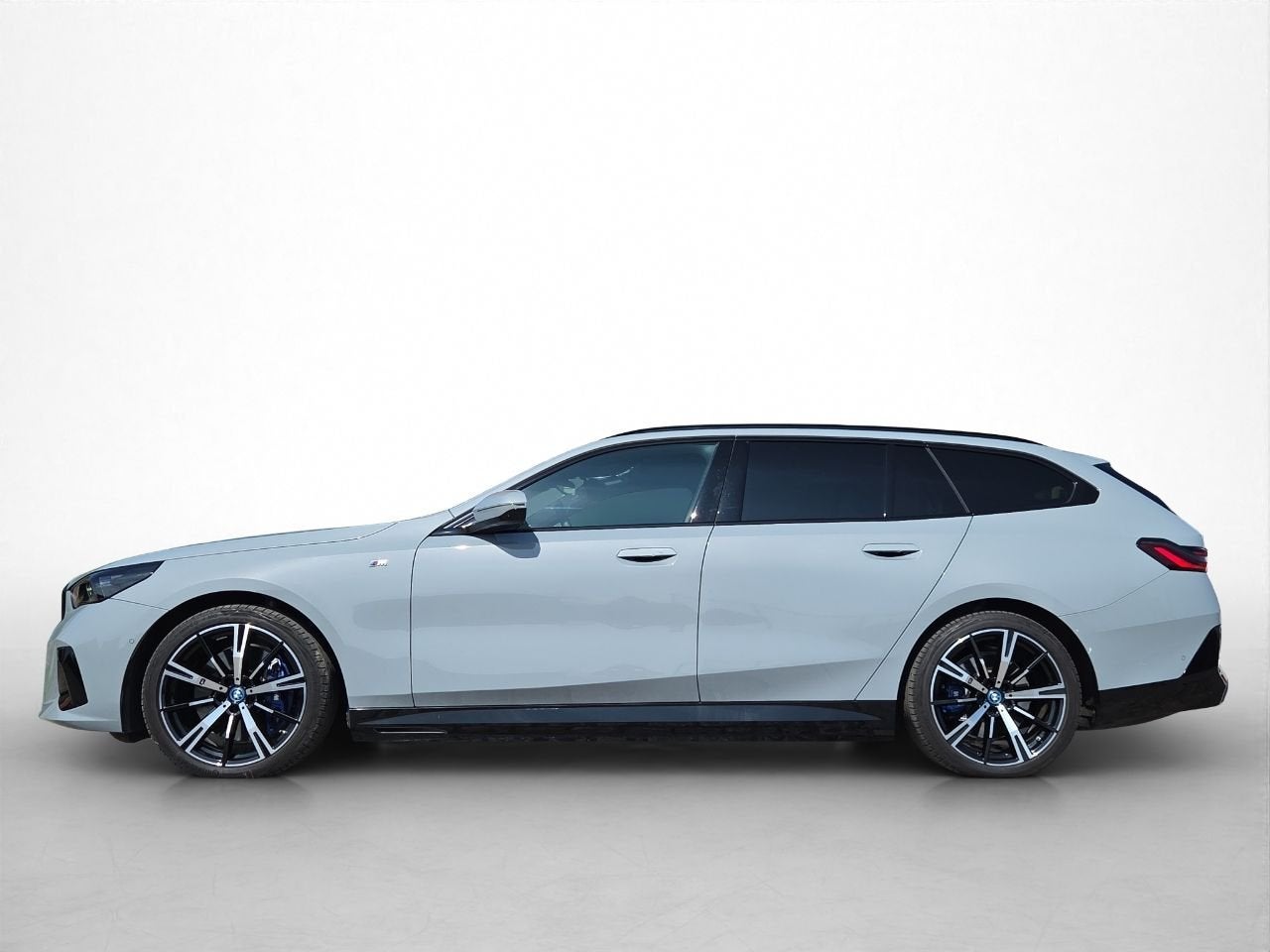 BMW i5 Touring eDrive40 M Sport 340pk (automatique), Autos, Cuir, Argent ou Gris, Achat, Carnet d'entretien
