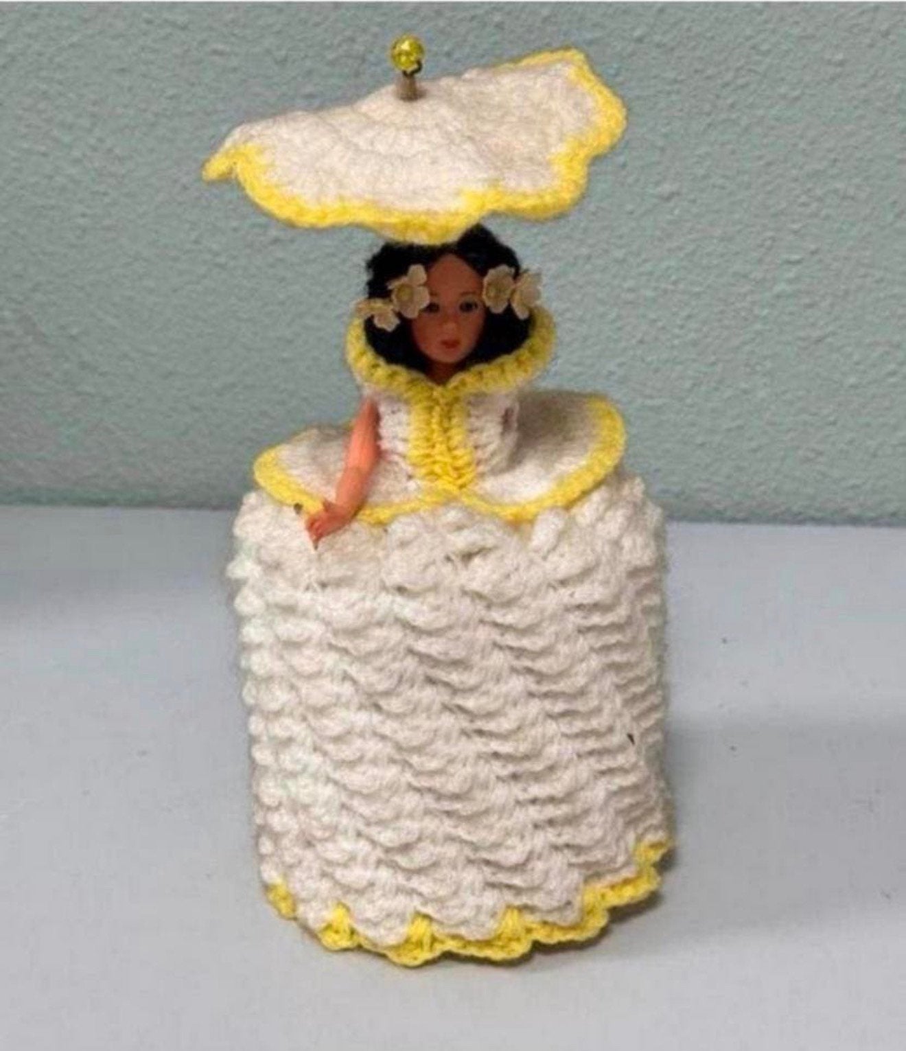 Rouleau de toilette vintage tricoté à la main 25 cm tricoté, Enlèvement ou Envoi, Utilisé, Poupée