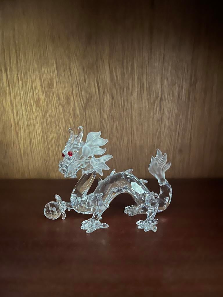Swarovski Draak en Pegasus van Fabelachtig Dierenrijk, Ophalen of Verzenden, Zo goed als nieuw, Figuurtje