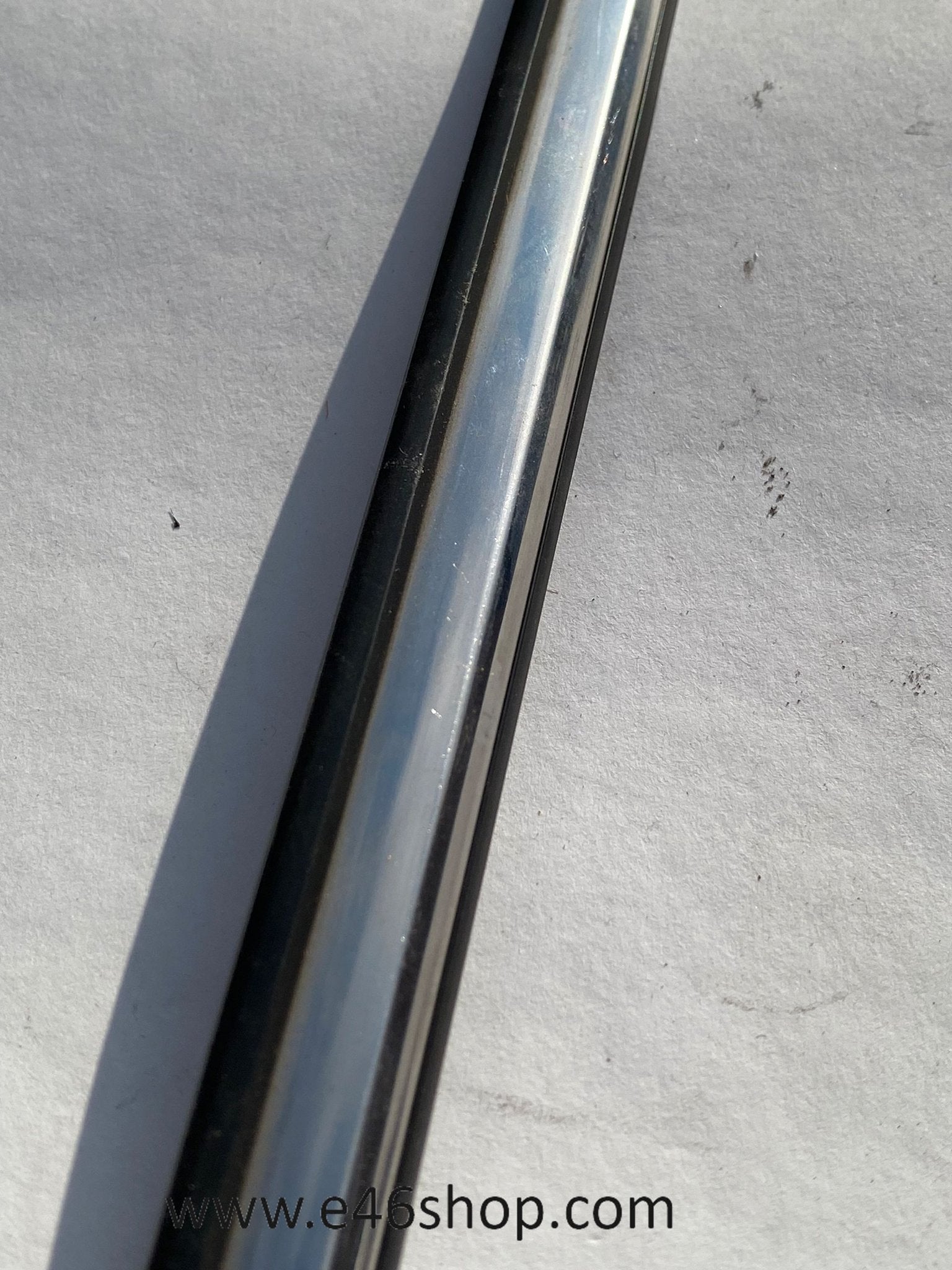 BMW 2500-3.3.li  SIERLIJST RECHTS ACHTER NIEUW OE 5113181760, -, -, Nieuw, Ophalen of Verzenden