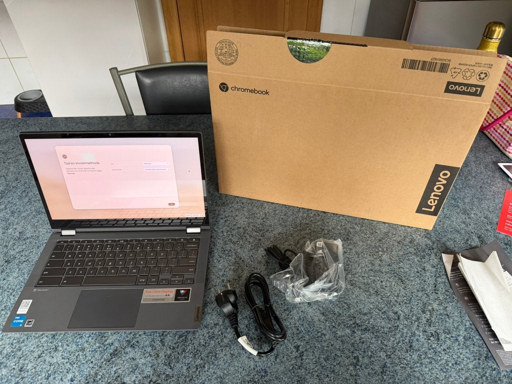Chromebook Lenovo met OLED scherm, Ophalen, 13 inch, Qwerty, 8 GB