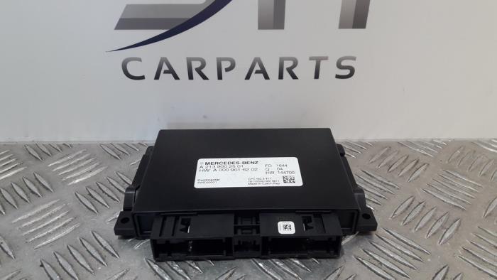 Ordinateur réservoir automatique d'un Mercedes E-Klasse, 3 mois de garantie, Utilisé, -, -