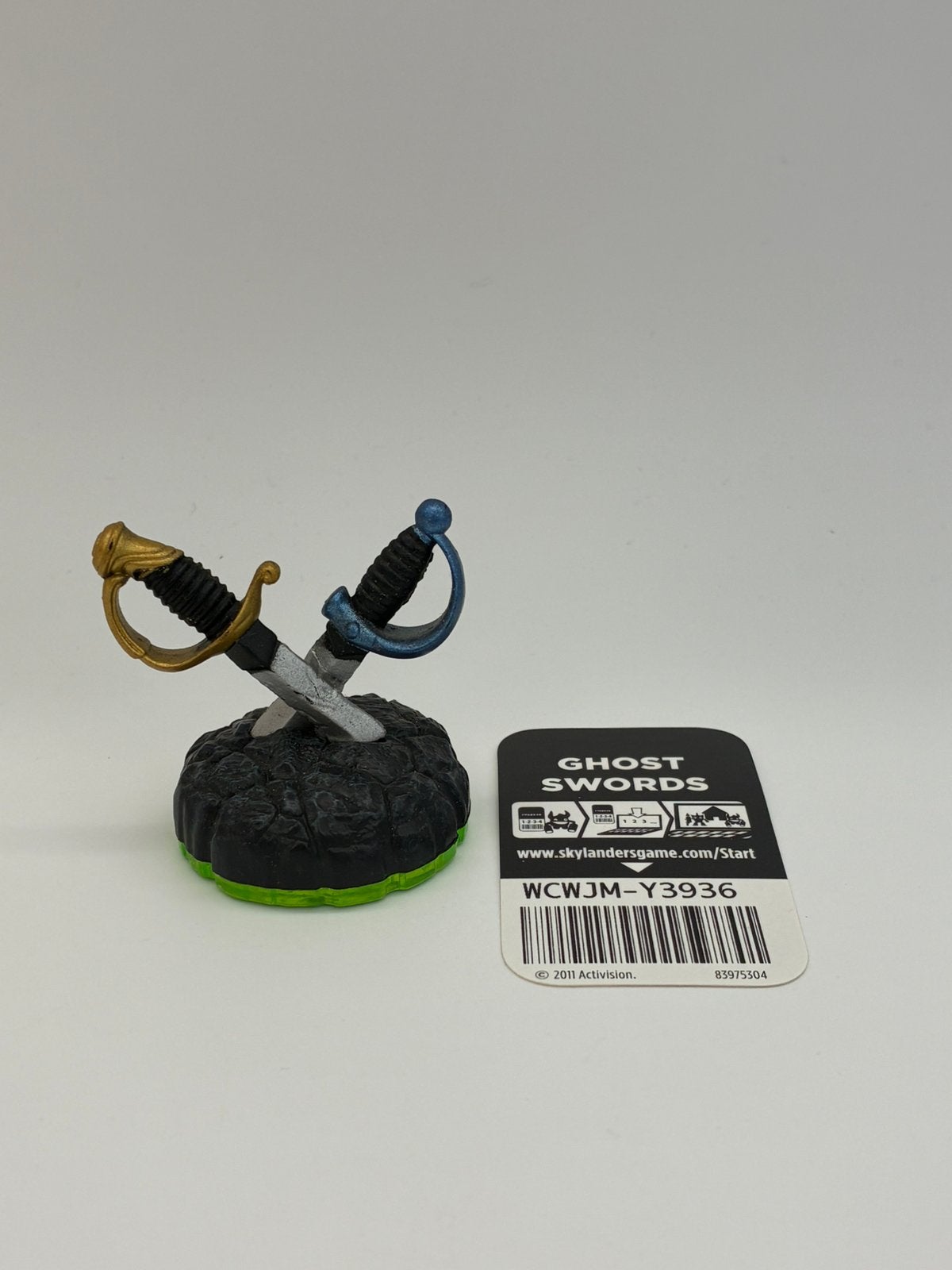 Skylanders Spyro's Adventure Ghost Swords avec carte à code, Envoi, Comme neuf