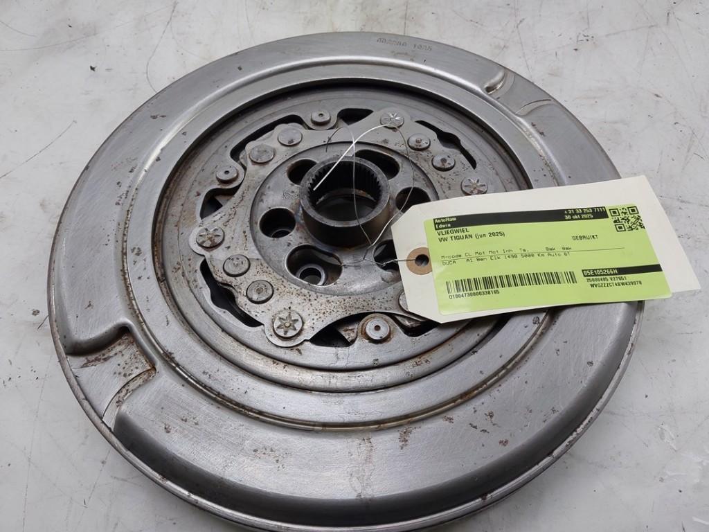 VOLANT MOTEUR Volkswagen Tiguan (CT1) (|05E105266H|), Utilisé, Volkswagen