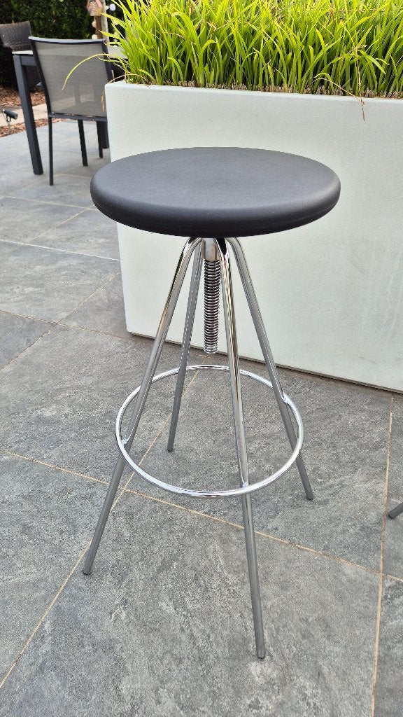Set designer barstoelen, Ophalen, In hoogte verstelbaar, 90 cm of meer, 2 krukken