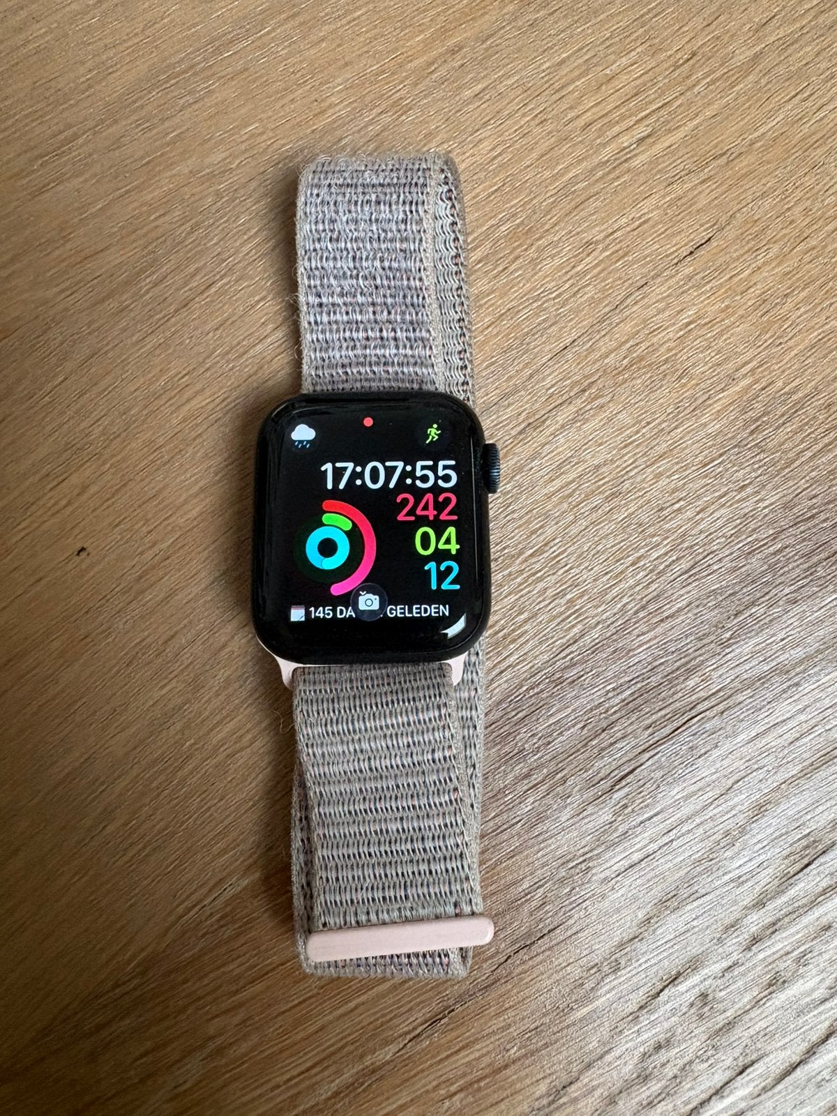 Apple Watch SE GPS 40mm, Étanche, IOS, Comme neuf, Enlèvement